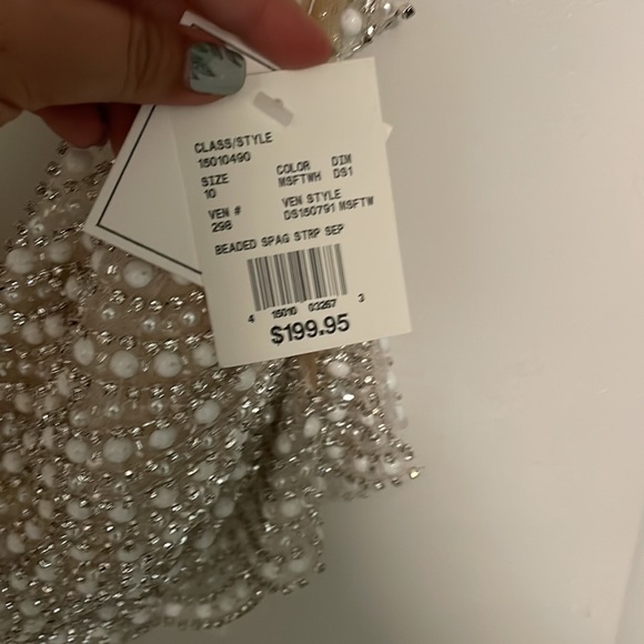 David’s Bridal 2 Piece Wedding Dress 10/12 - Picture 5 of 14